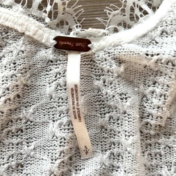 Free People Lace V-Neck Balloon Sleeve Sweater - Picture 3 of 5